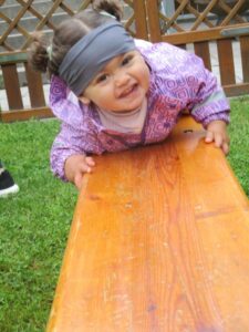 Kinder beim Sport treiben .